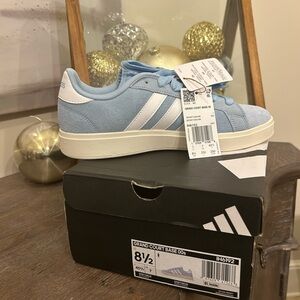 Adidas Grand Court Base 00s in Light Purple